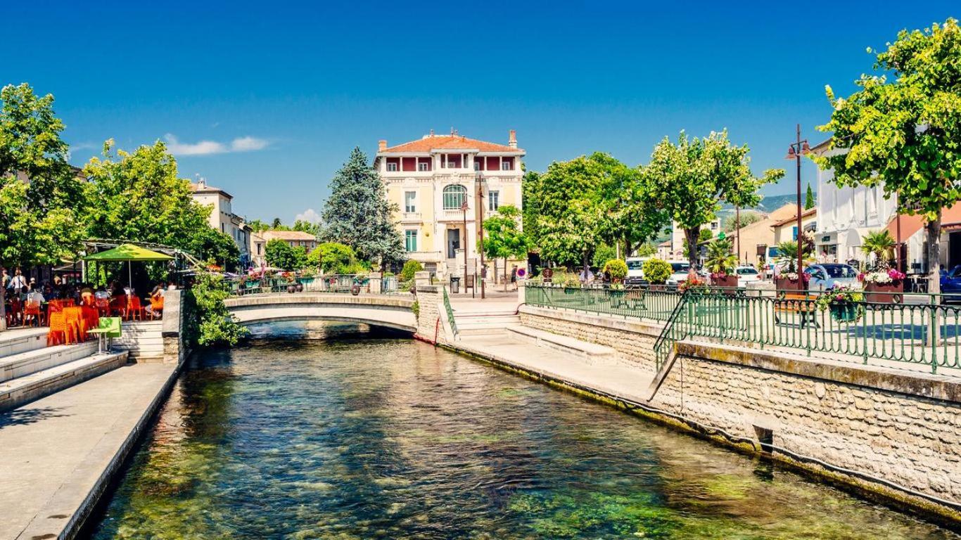 Apartament Un Petit Nid Au Bord De La Sorgue LʼIsle-sur-la-Sorgue Zewnętrze zdjęcie