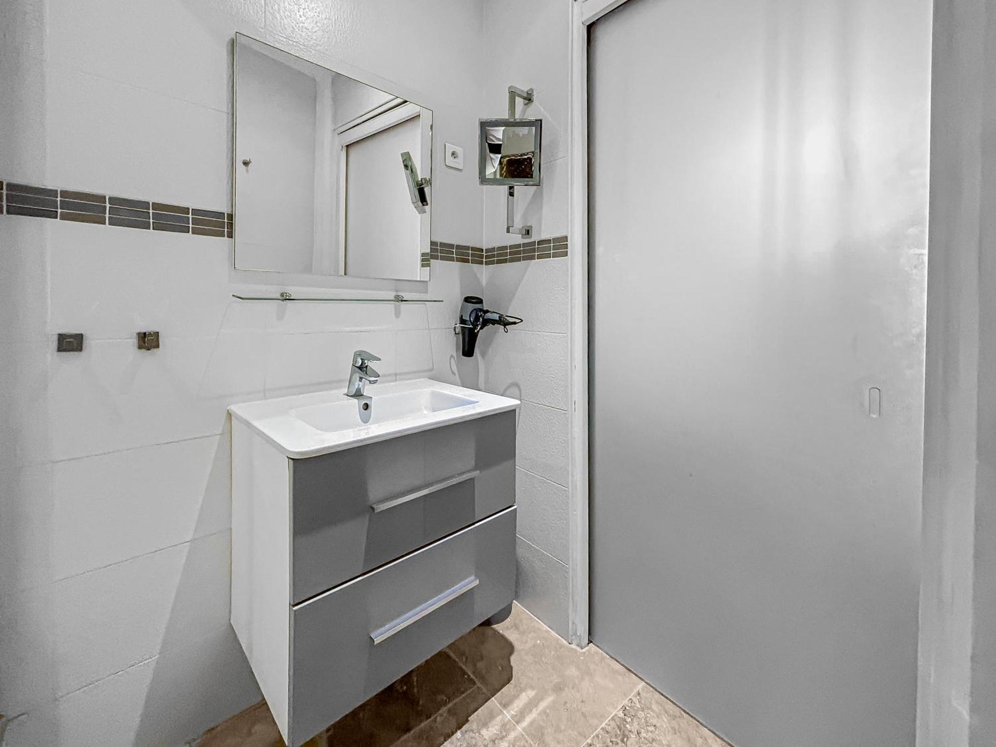 Apartament Un Petit Nid Au Bord De La Sorgue LʼIsle-sur-la-Sorgue Zewnętrze zdjęcie