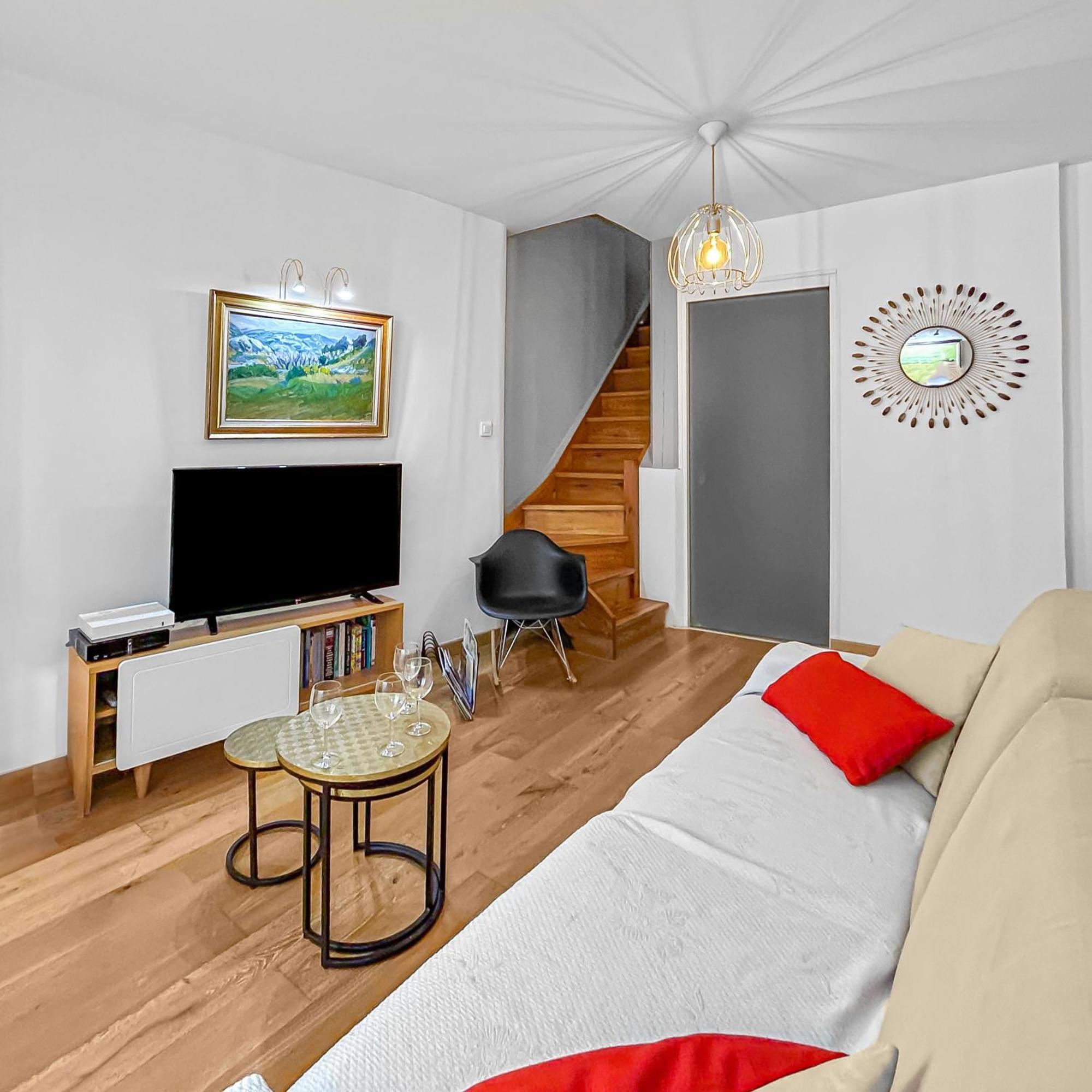 Apartament Un Petit Nid Au Bord De La Sorgue LʼIsle-sur-la-Sorgue Zewnętrze zdjęcie
